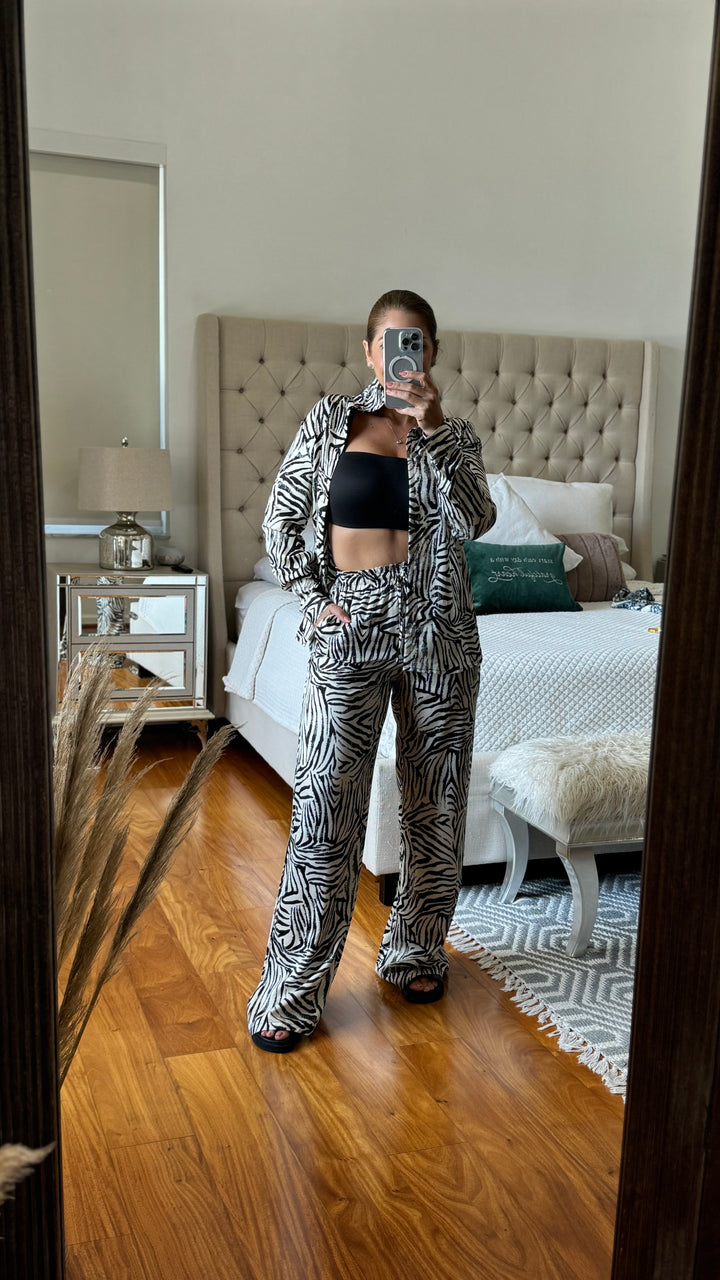 ZEBRA PANT SET