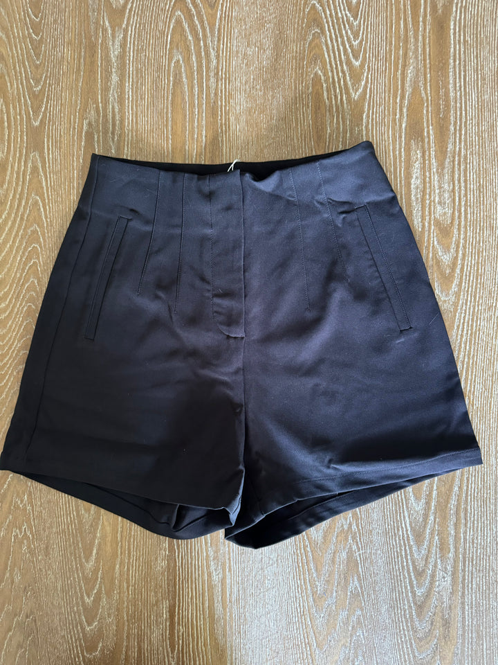 ZARA SHORT